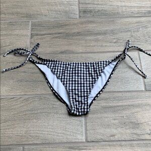 Missguided gingham bikini bottom